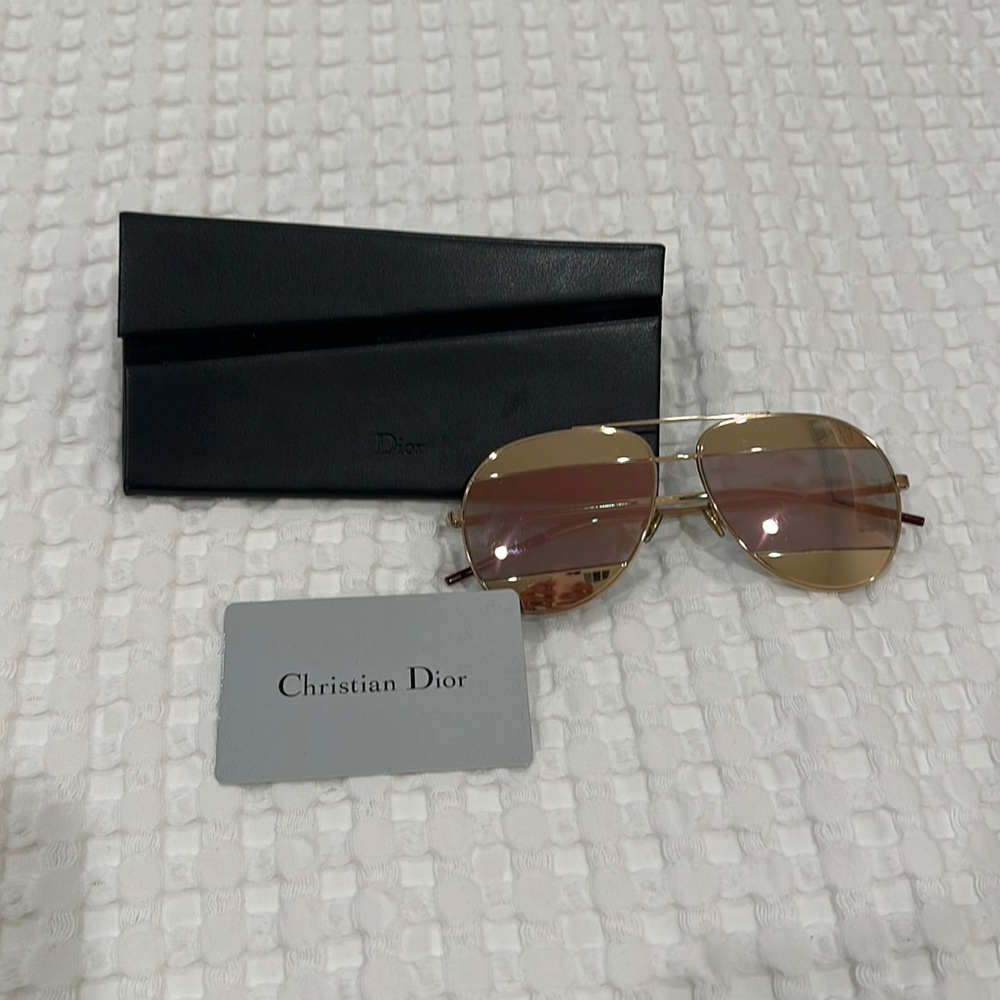 Authentic CHRISTIAN DIOR
Split 1 Aviator Sunglasses Gold - Picture 2 of 7